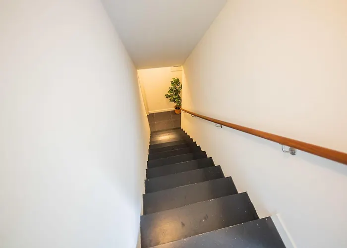 Superb 90m2 With Garden - Ks8a *