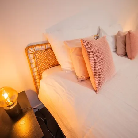 아파트 Superb 90m2 With Garden - Ks8a