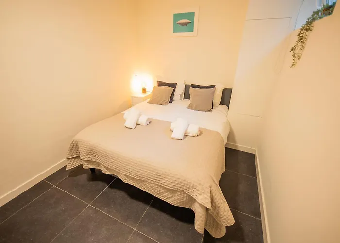 Apartmán Superb 90m2 With Garden - Ks8a *