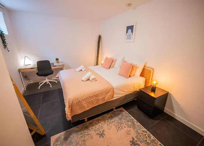 Apartmán Superb 90m2 With Garden - Ks8a *