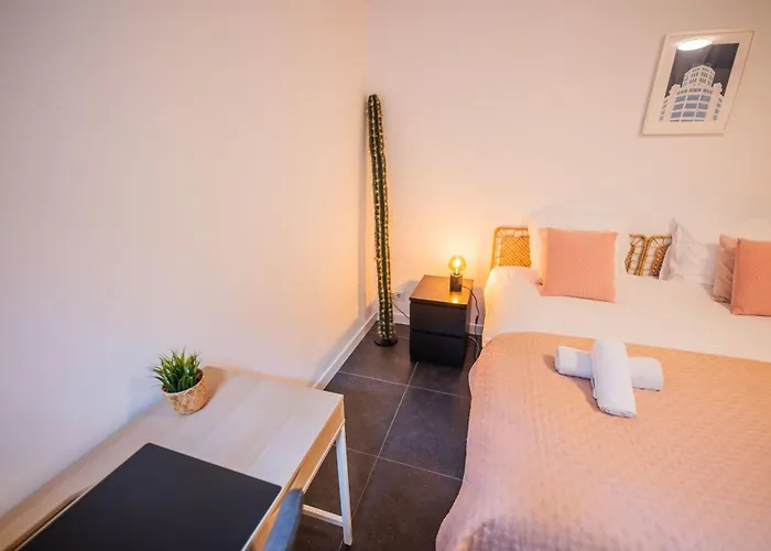 Superb 90m2 With Garden - Ks8a