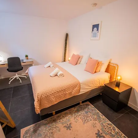 アパート Superb 90m2 With Garden - Ks8a *